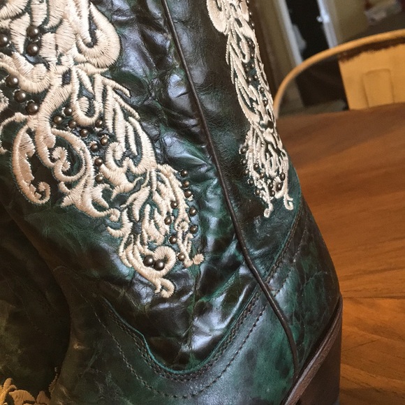 *SOLD* - Picture 4 of 4